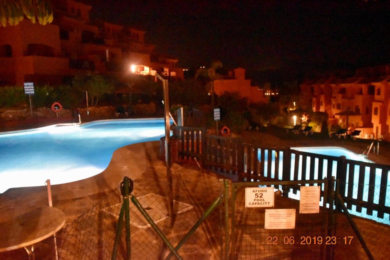 Luxury 2-Bedrooms & Bathrooms Estepona Apartment Εξωτερικό φωτογραφία